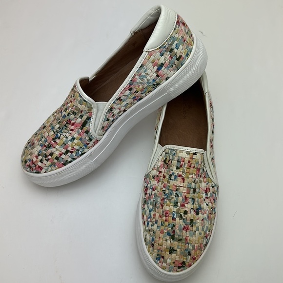 Caslon Alden Fabric Woven Multicolored Sneaker Size 7M Slip On Comfy - Picture 12 of 13